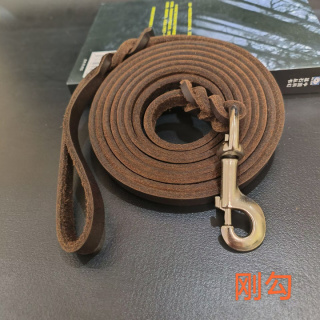 厂家头层牛宠物用品德牧赛绳狗链狗狗牵引牛皮绳训犬比赛牛皮狗绳